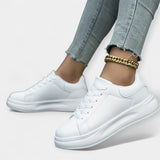 Noémi | Minimalistic White Sports Sneakers