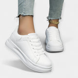 Noémi | Minimalistic White Sports Sneakers