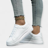Noémi | Minimalistic White Sports Sneakers