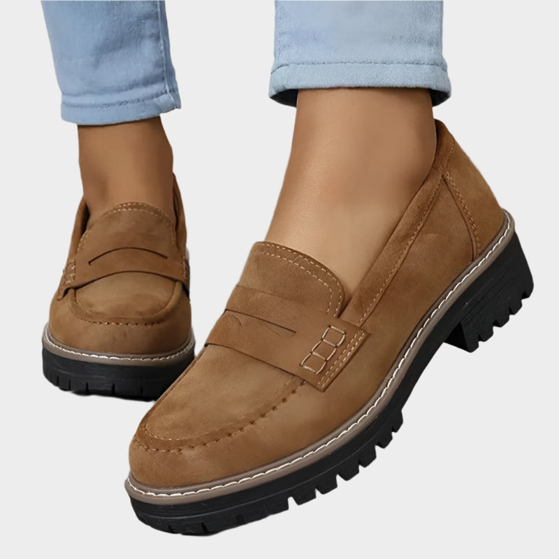 Boglárka | Stylish and Comfortable Everyday Moccasins