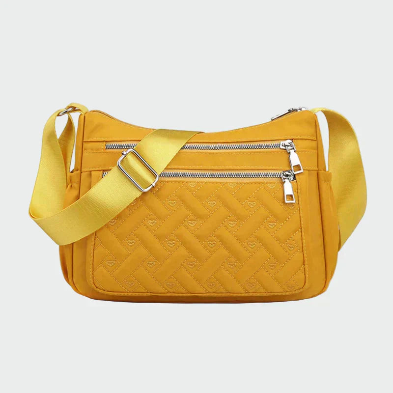 Jazmin | Crna ženska torba sa quilted dizajnom za nošenje preko ramena
